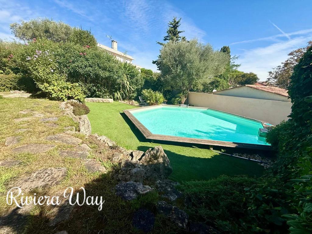 Villa in Cap d'Antibes, photo #9, listing #104090616
