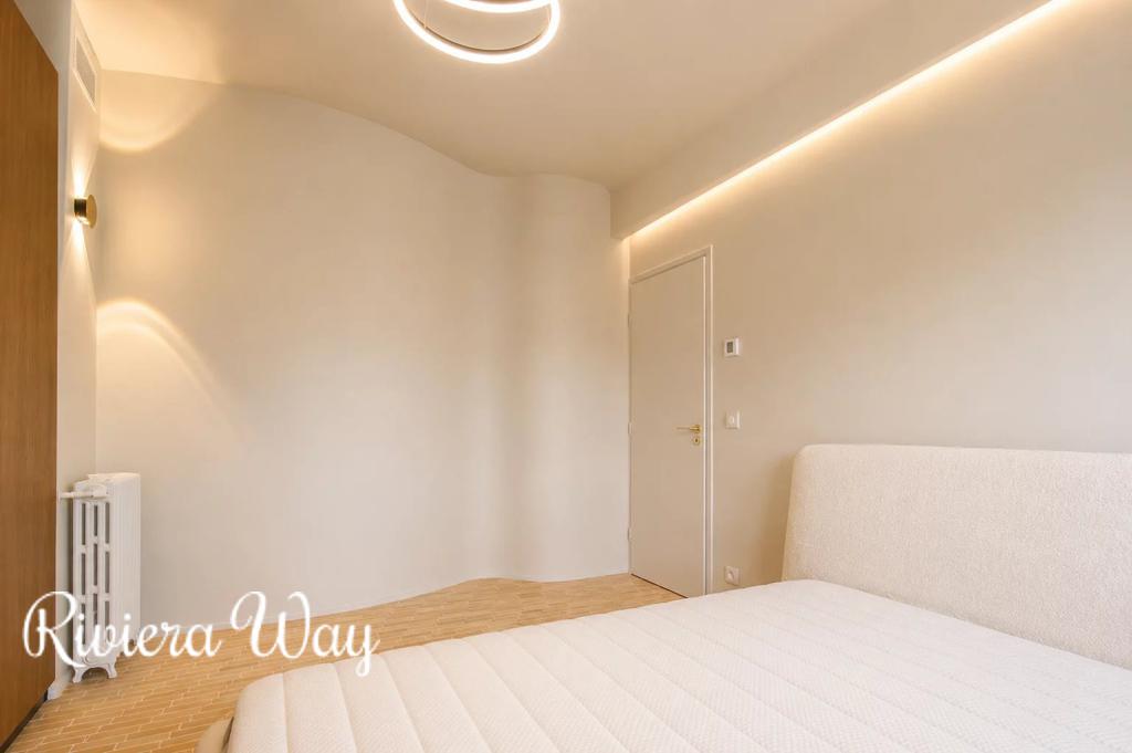 3 room apartment in Le Port, photo #8, listing #103891662