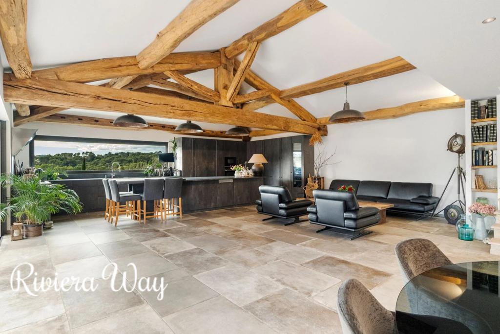7 room villa in Mougins, photo #3, listing #104262984