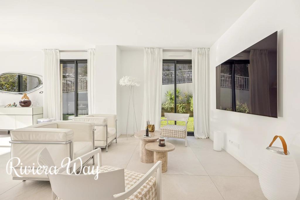 4 room apartment in Antibes, photo #2, listing #104965980