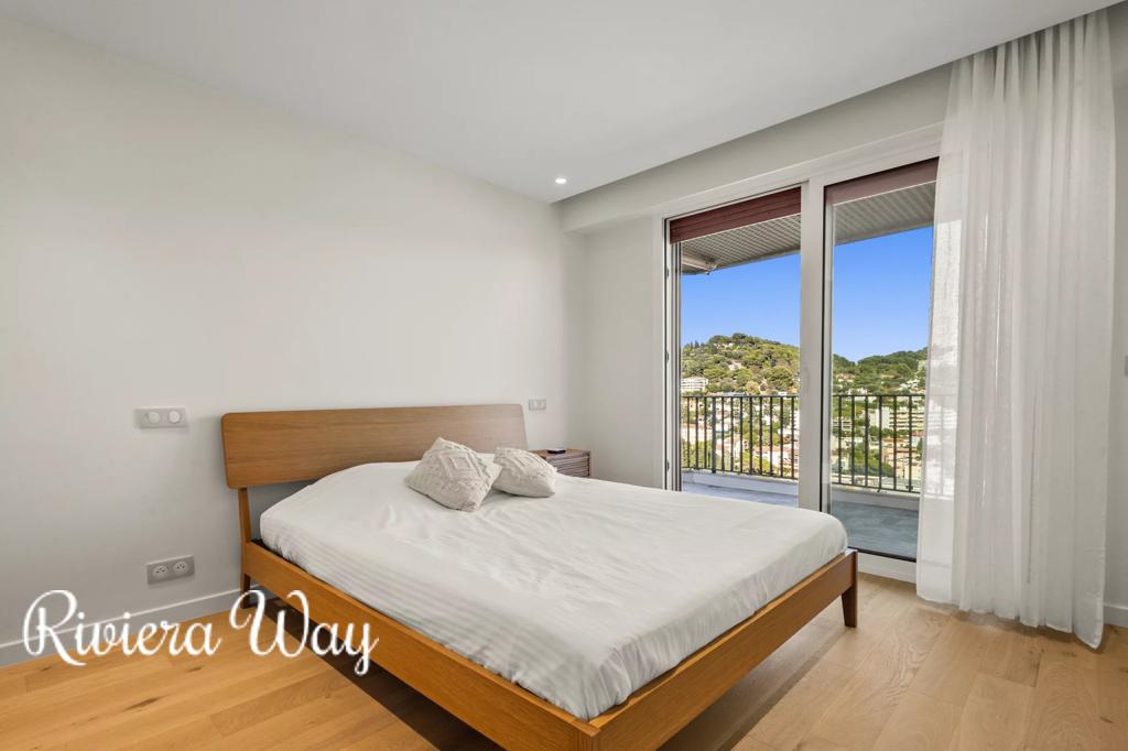 4 room apartment in Le Cannet, photo #10, listing #104301288