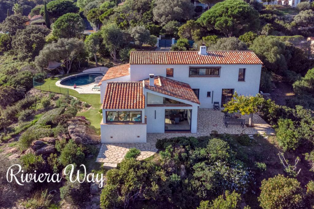 Villa in Cavalaire-sur-Mer, photo #5, listing #101235162