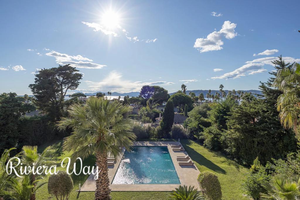 7 room villa in Cap d'Antibes, photo #3, listing #104224008