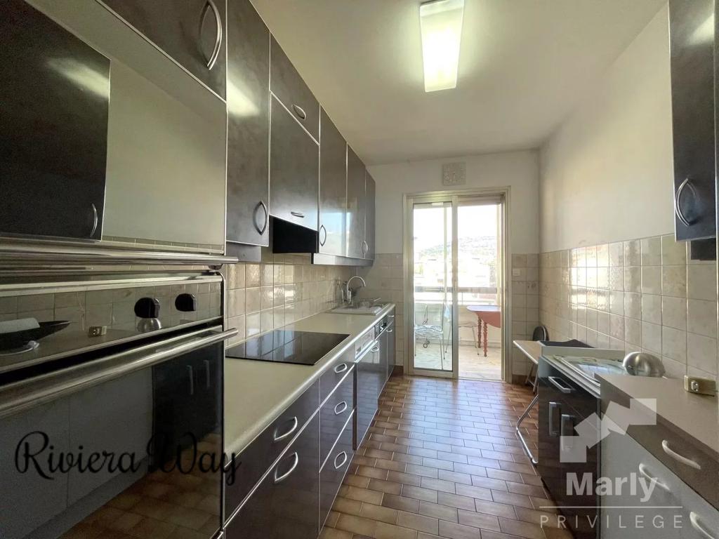 4 room apartment in Cannes, photo #2, listing #96131406