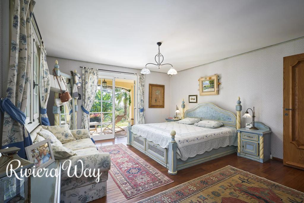 6 room villa in Cap d'Antibes, photo #6, listing #94164672