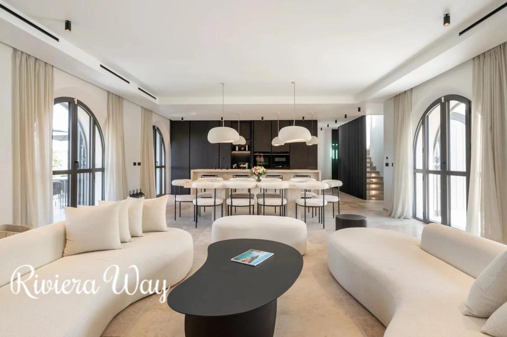 10 room villa in Cap d'Antibes, photo #4, listing #105685944