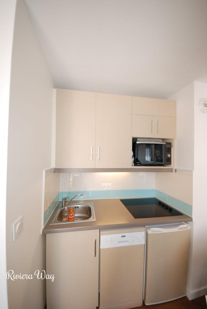 1 room apartment in Cannes, photo #4, listing #83426028