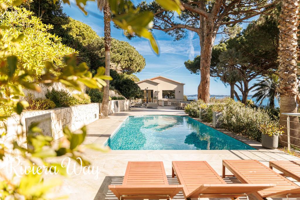 7 room villa in Cannes, photo #1, listing #105688002