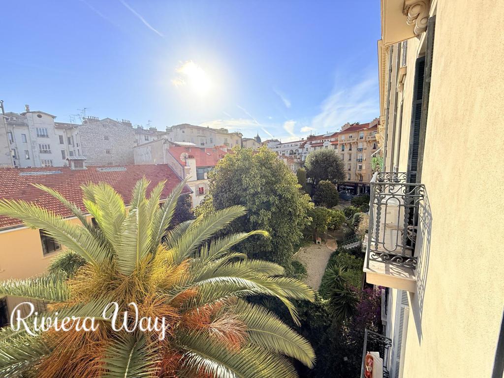 4 room apartment in Le Carré d'Or, 104 m², photo #9, listing #106035720