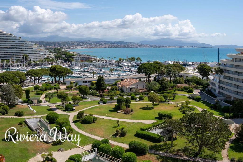 3 room apartment in Villeneuve-Loubet, photo #9, listing #106463028