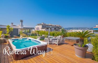 6 room apartment in Antibes