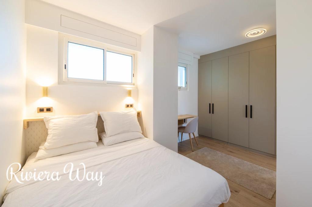 3 room apartment in Cannes, photo #8, listing #107133348