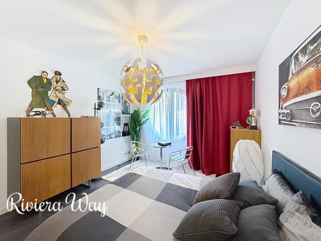 6 room apartment in Antibes, photo #5, listing #102863544