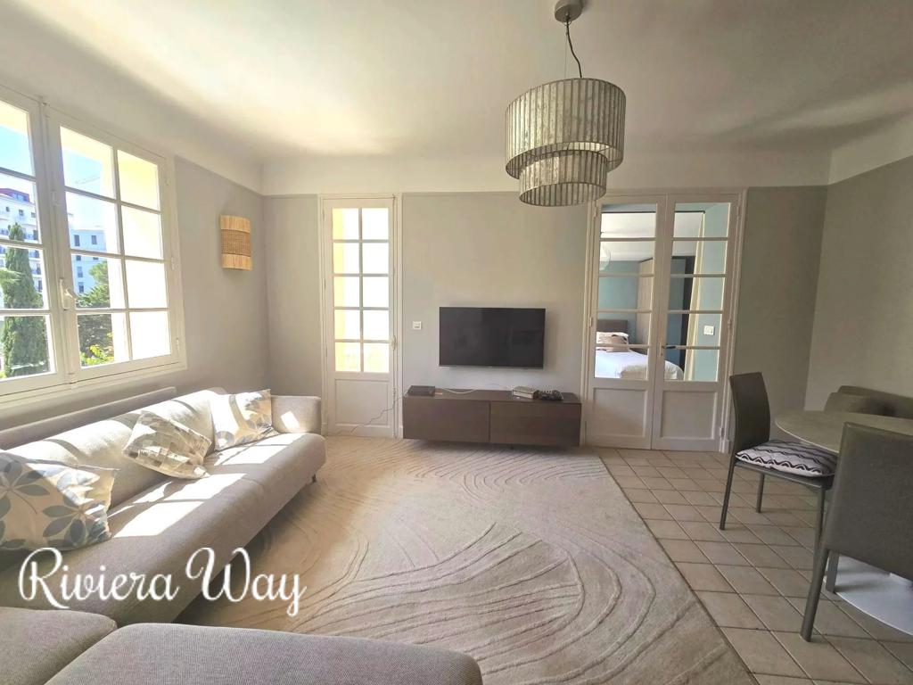 3 room apartment in Cap d'Antibes, photo #8, listing #103132638