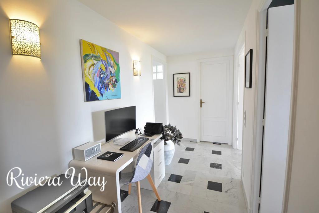 3 room apartment in Cap d'Antibes, photo #9, listing #95107026