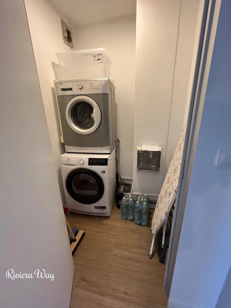 4 room apartment in Vallauris, photo #4, listing #102841200