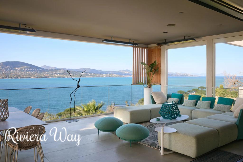 7 room villa in Gassin, photo #8, listing #102861612