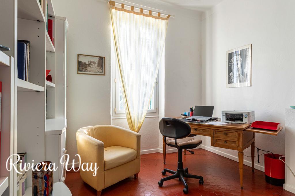 9 room villa in Cap d'Antibes, photo #2, listing #92914122