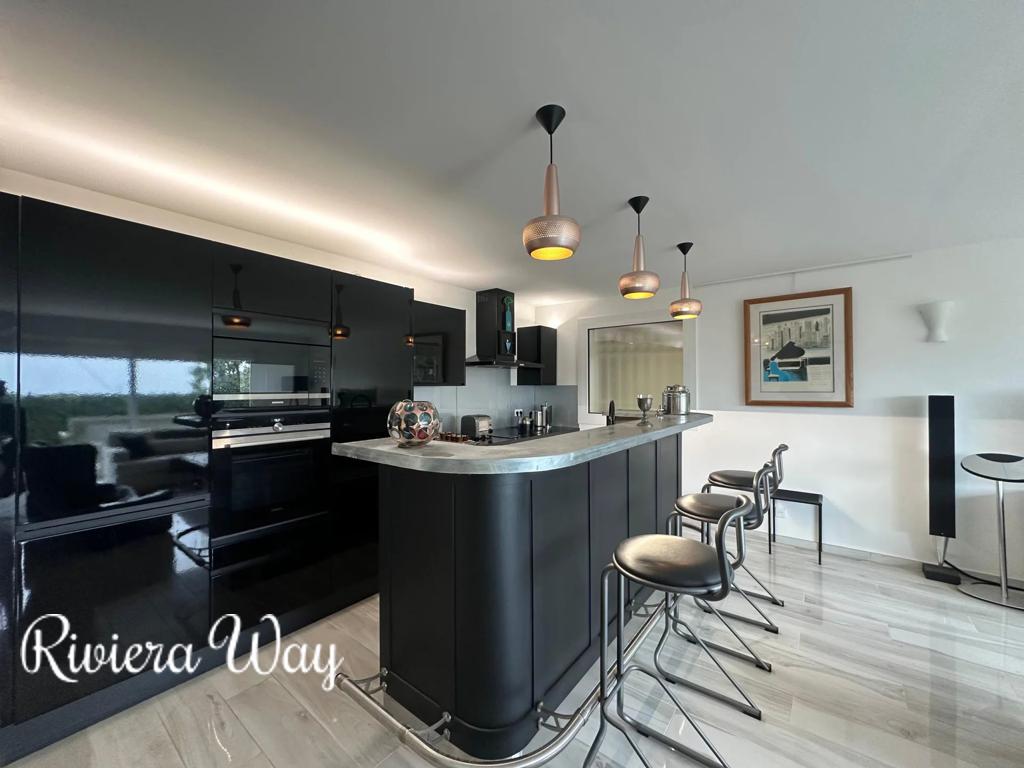 3 room apartment in Villefranche-sur-Mer, photo #4, listing #106401708