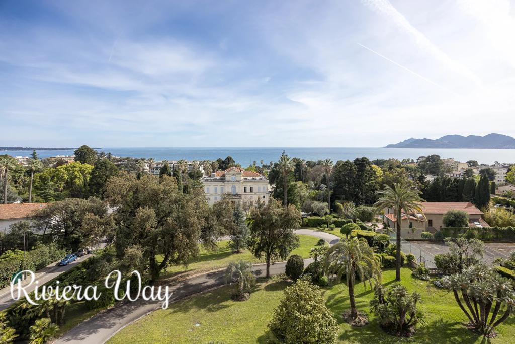 3 room apartment in Cannes, photo #3, listing #103787880