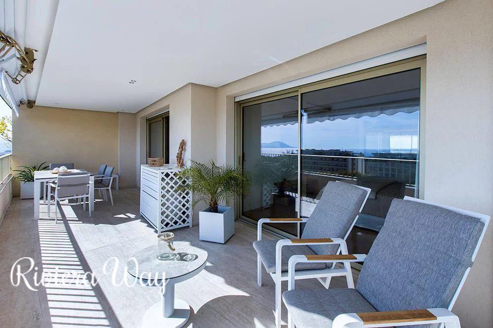 4 room apartment in Californie - Pezou, photo #5, listing #104203932