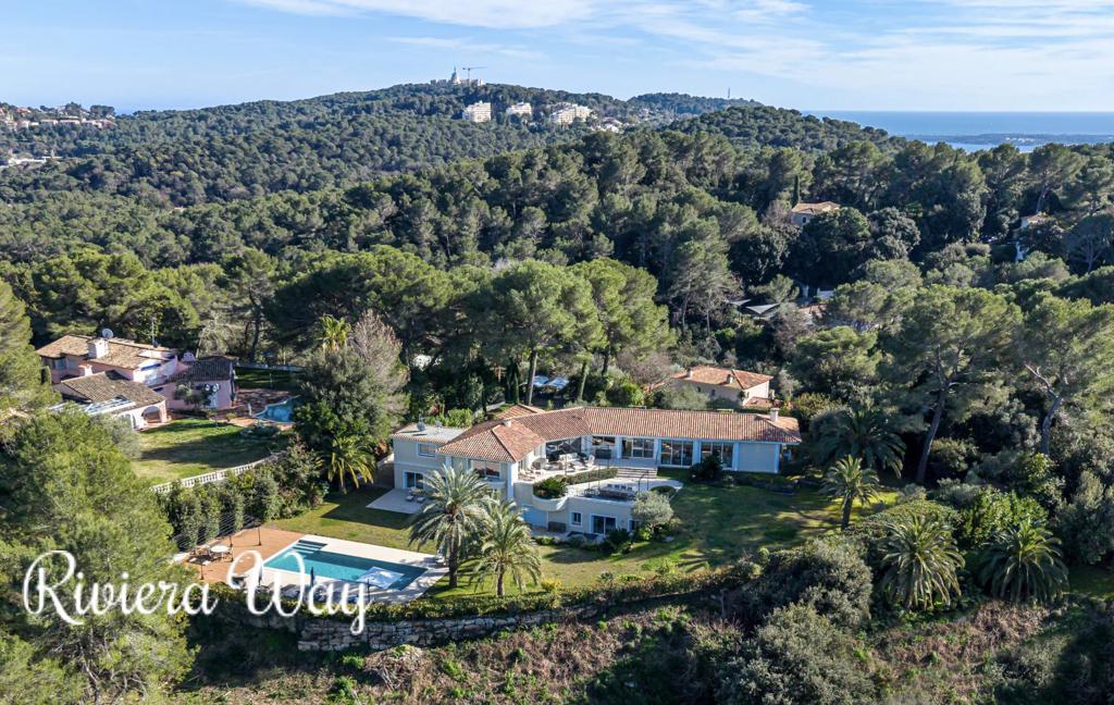 6 room villa in Mougins, photo #1, listing #106276212