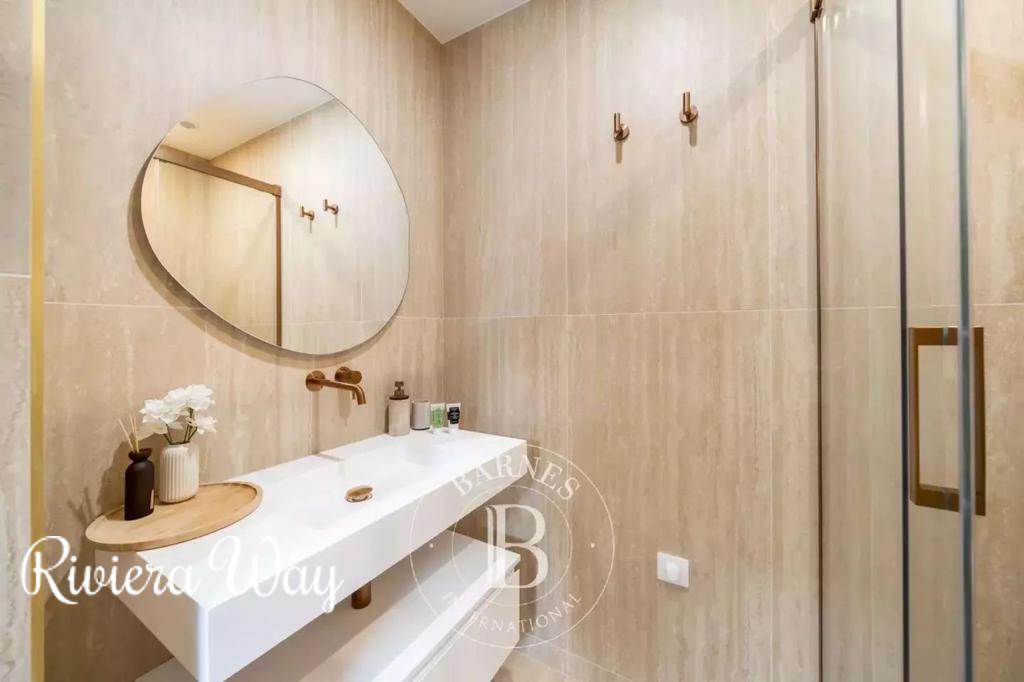 Apartment in Cannes, 30 m², photo #10, listing #104543376