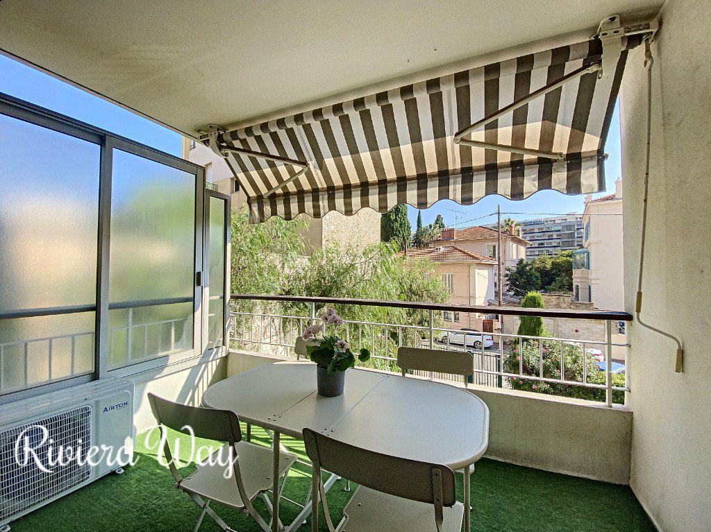 Apartment in Cannes, 57 m², photo #2, listing #80878476