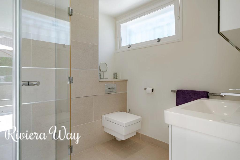 7 room villa in Mandelieu-la-Napoule, photo #10, listing #107102310
