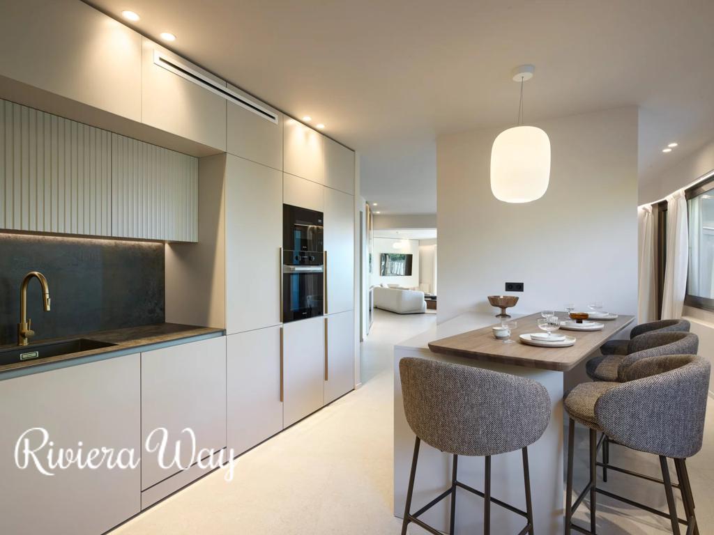 6 room apartment in Cap d'Antibes, photo #9, listing #103366956