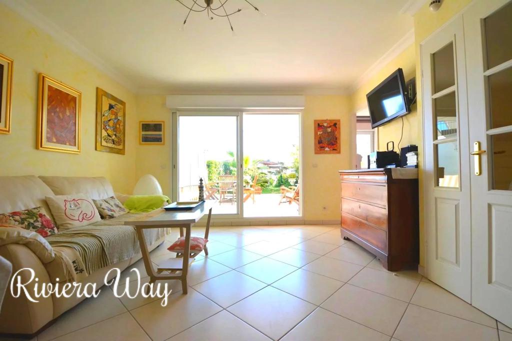 2 room apartment in Juan-les-Pins, photo #5, listing #101630886