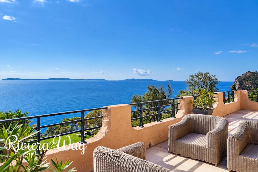 Villa in Rayol-Canadel-sur-Mer, photo #9, listing #105782124
