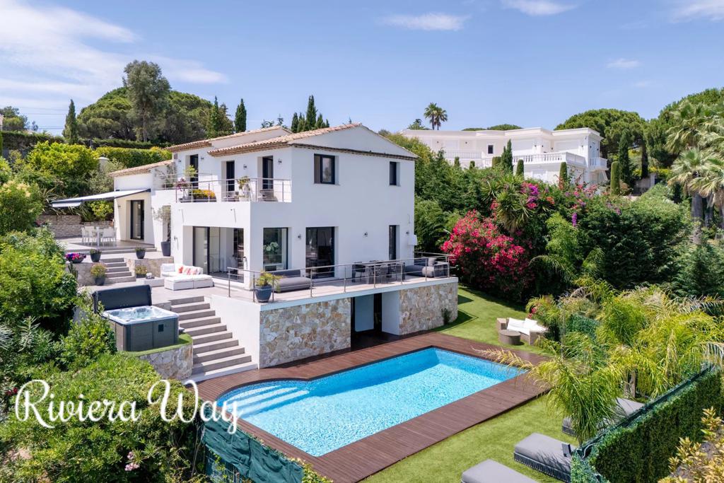 6 room villa in Golf Juan, photo #1, listing #106900416