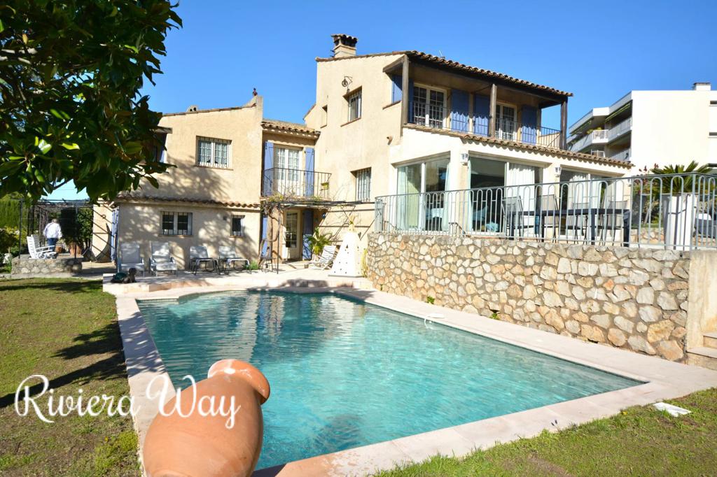 10 room villa in Antibes, 55 m², photo #9, listing #99156834