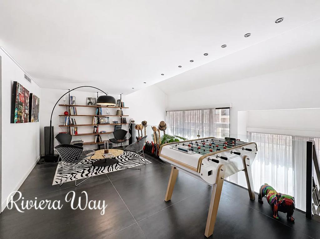5 room apartment in Antibes, photo #7, listing #106990506