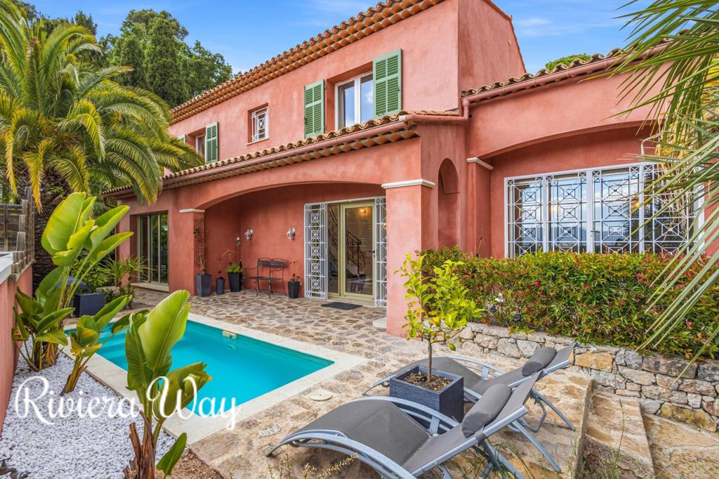 5 room villa in Le Cannet, photo #1, listing #106401750