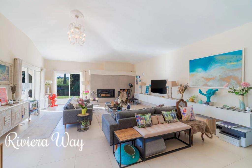 6 room villa in Mougins, photo #4, listing #106040256