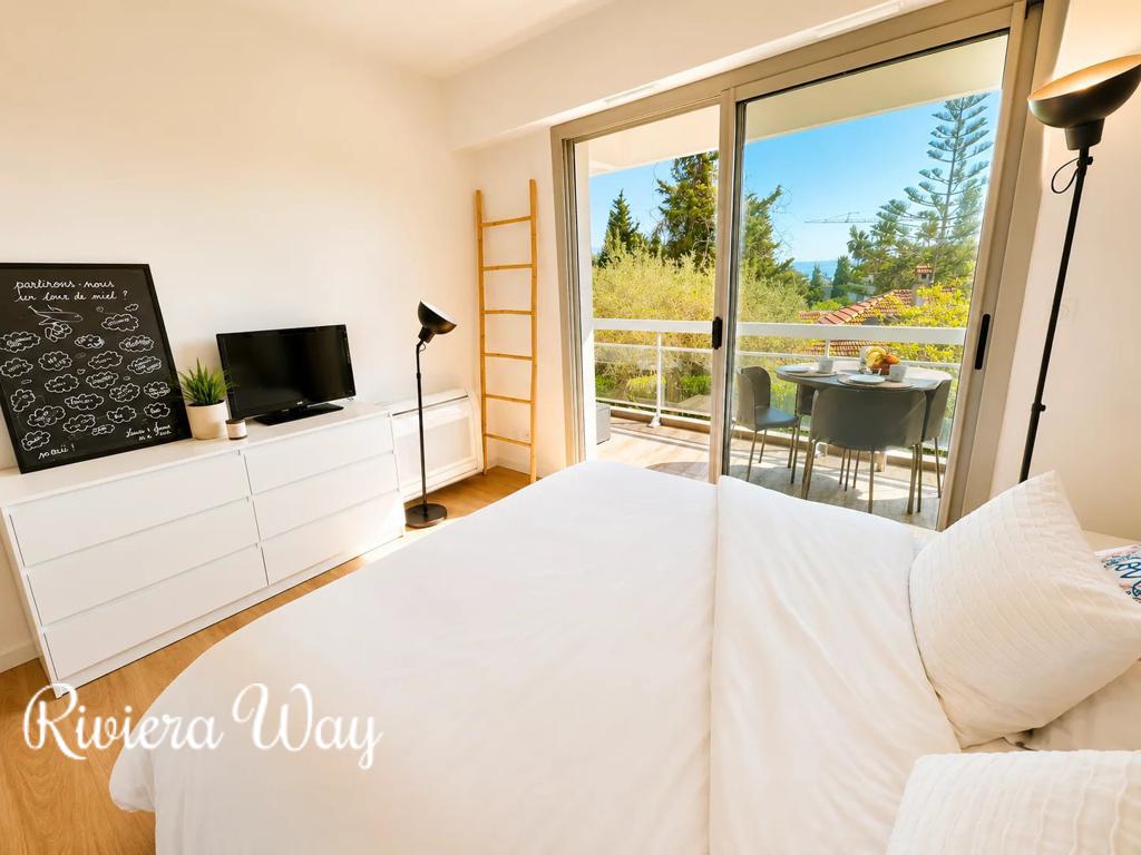 3 room apartment in Antibes, photo #5, listing #106488648