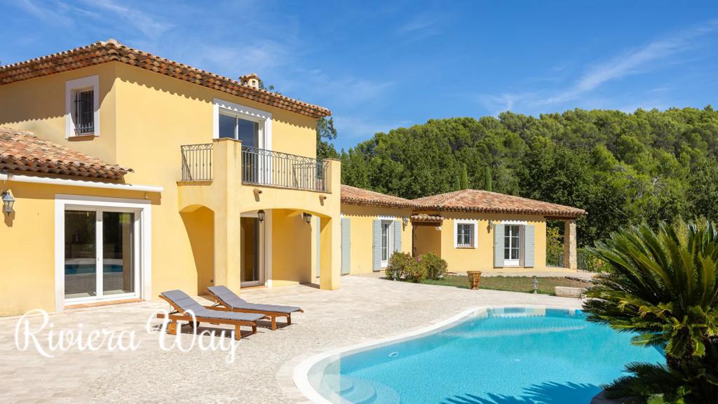 6 room villa in Fayence, photo #9, listing #104187174