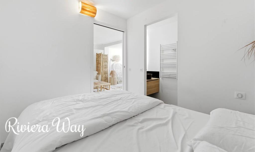 3 room apartment in Cannes, photo #6, listing #105884940
