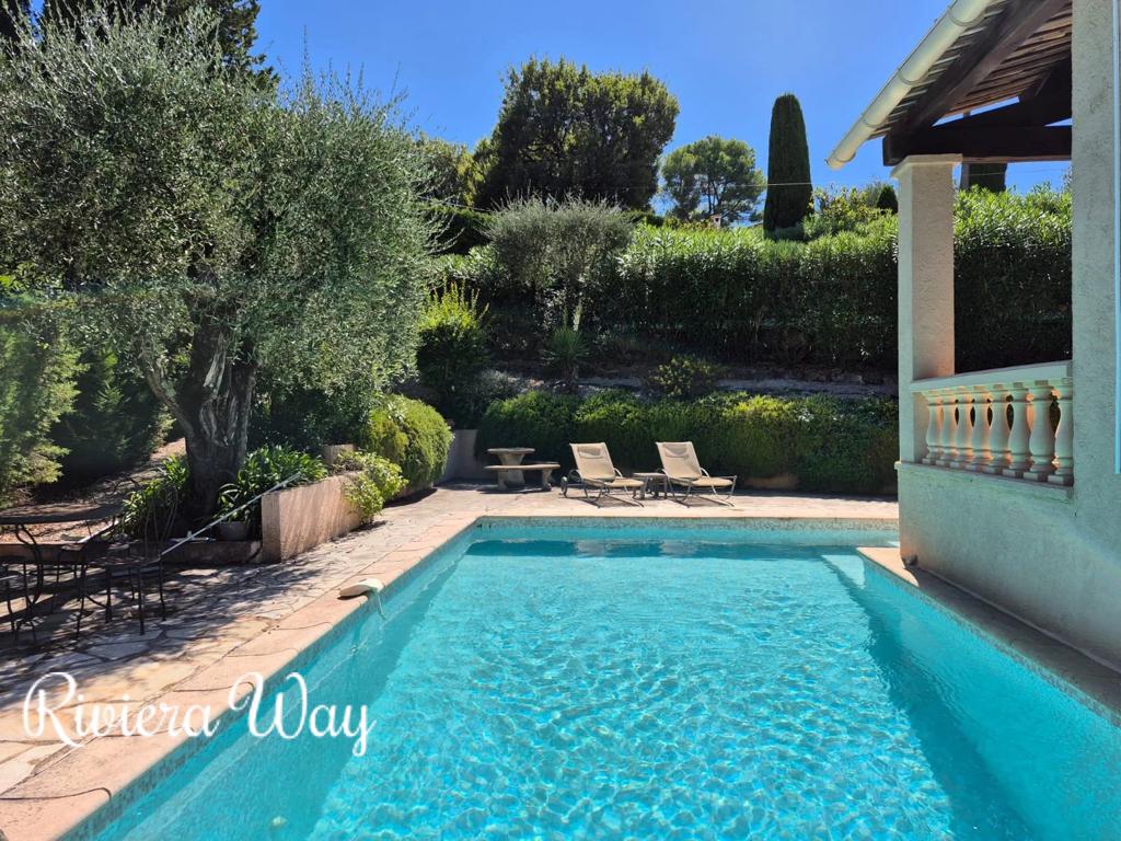 5 room villa in Mougins, photo #1, listing #107100210
