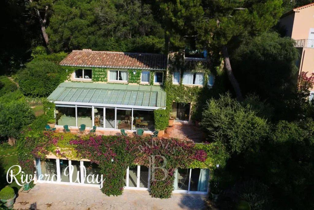 9 room villa in Cap d'Antibes, photo #2, listing #100318974