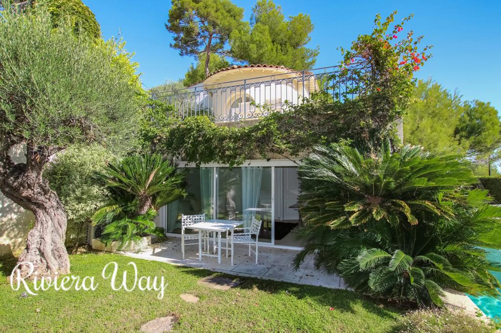 5 room villa in Cap d'Antibes, photo #10, listing #94123428