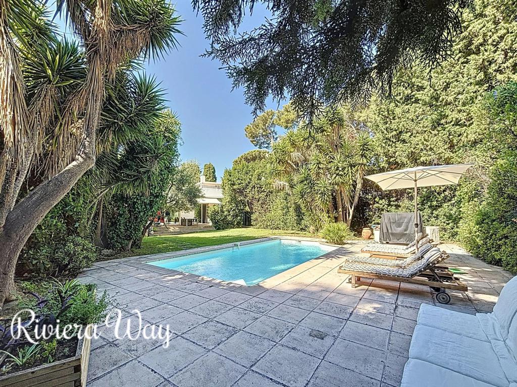 4 room villa in Cap d'Antibes, photo #4, listing #103875996