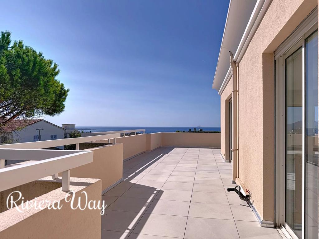 4 room apartment in Le Cannet, photo #3, listing #101771670