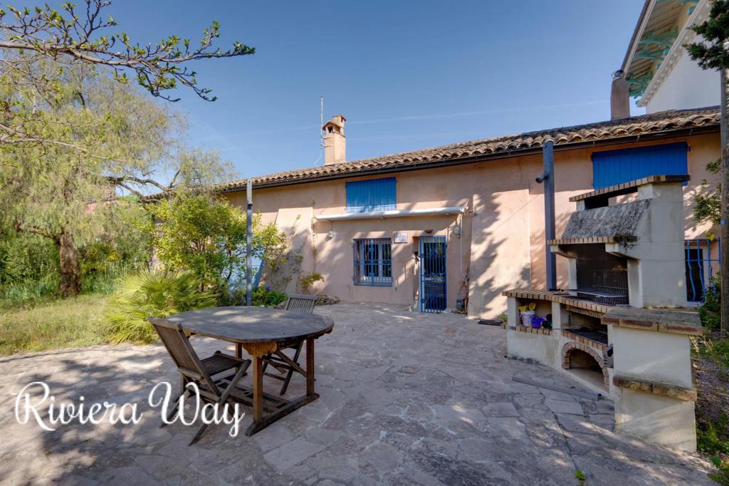 8 room villa in Sainte-Maxime, photo #6, listing #104481342