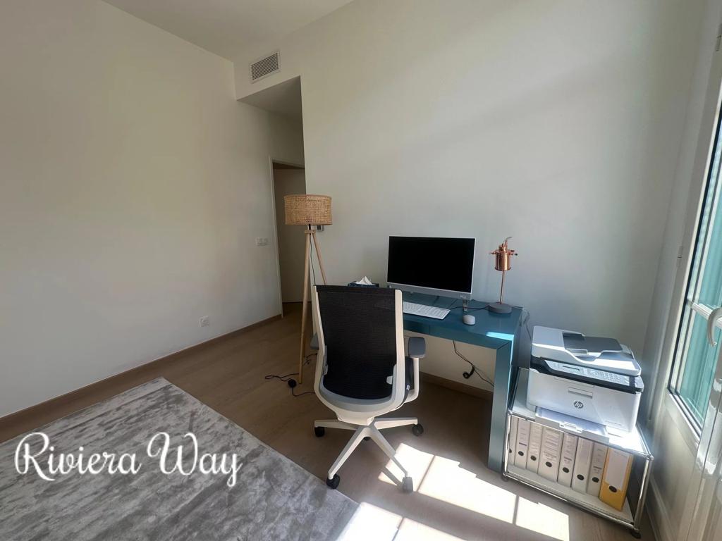 4 room new home in Menton, photo #5, listing #102529434