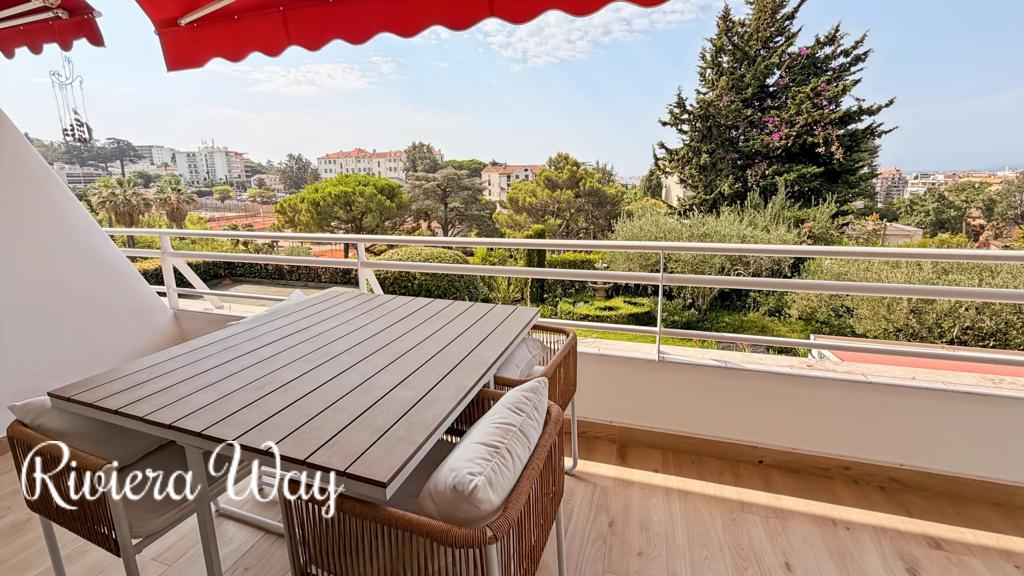 3 room apartment in Cannes, photo #8, listing #106813476