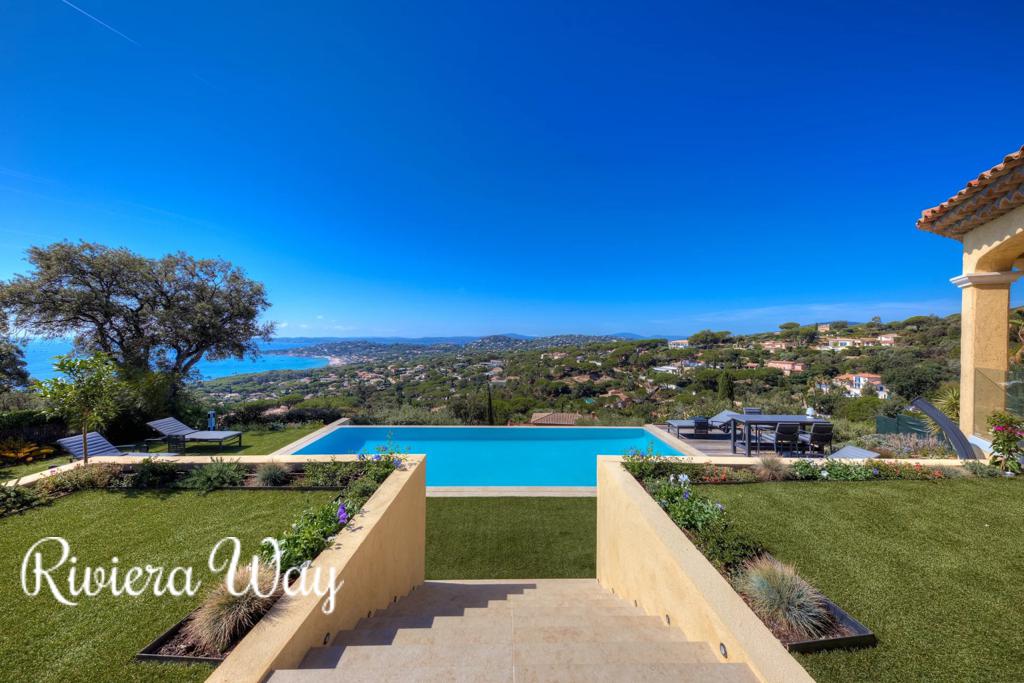 6 room villa in Sainte-Maxime, photo #7, listing #99878898