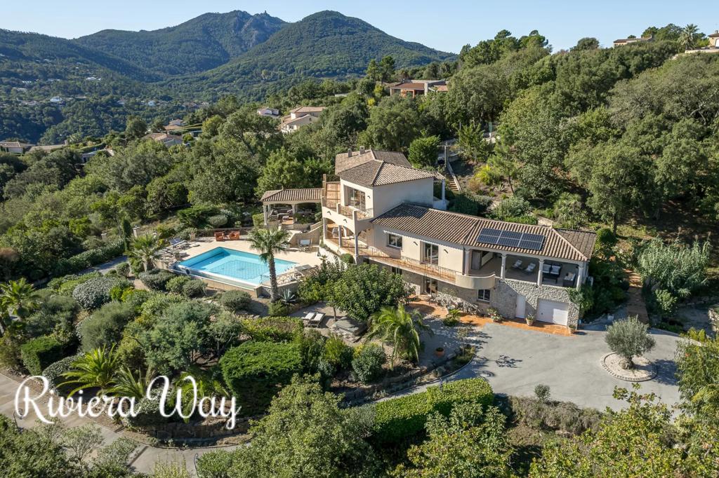5 room villa in Mandelieu-la-Napoule, photo #3, listing #84943992